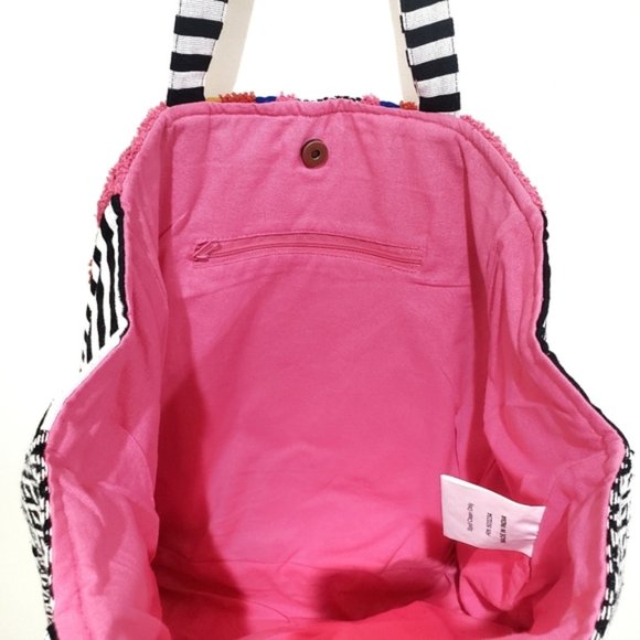 Boho Star Embroidered Graphic Totebag - Picture 5 of 5